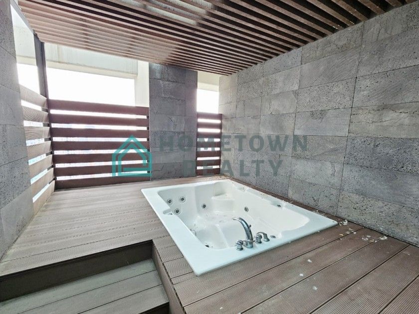 HomeTown Realty - 11377 - KoreaAgain (20)