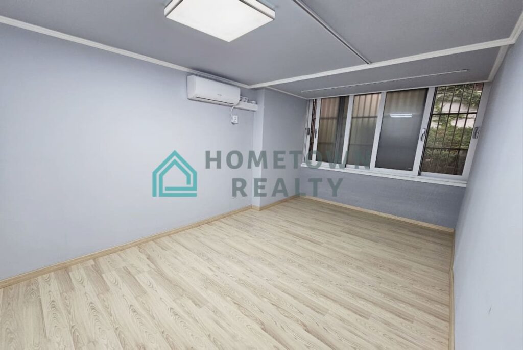 Hometown Realty - 11475 - KoreaAgain (2)