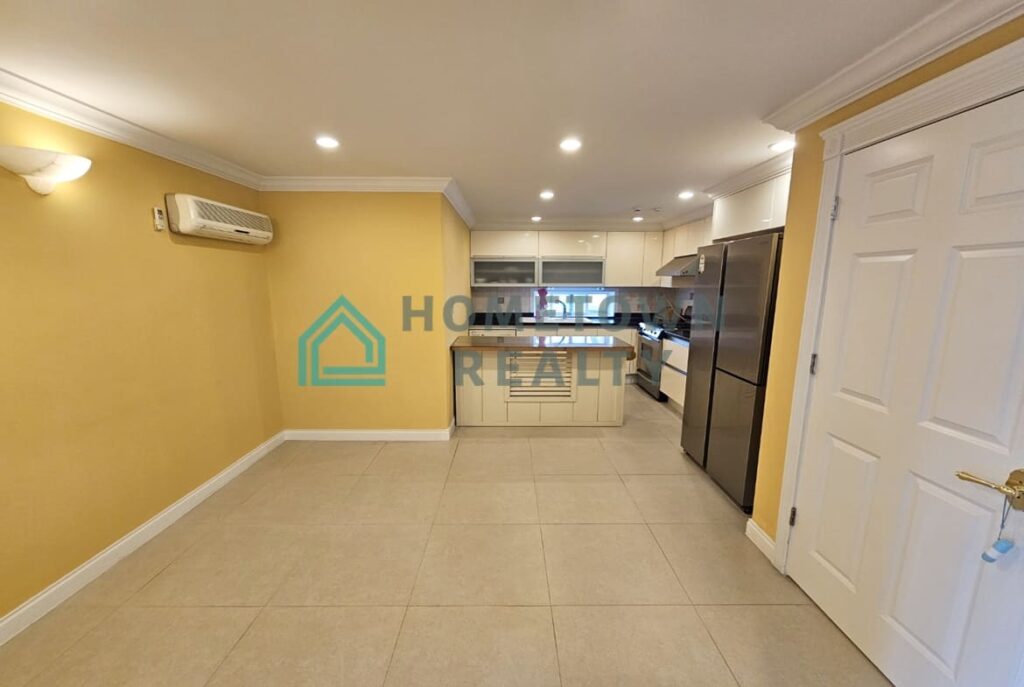 Hometown Realty - 11478 - KoreaAgain (5)