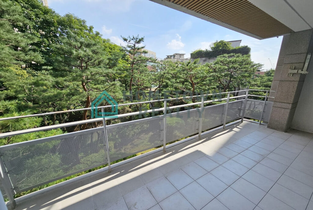 Hometown Realty - 11481 - KoreaAgain (19)