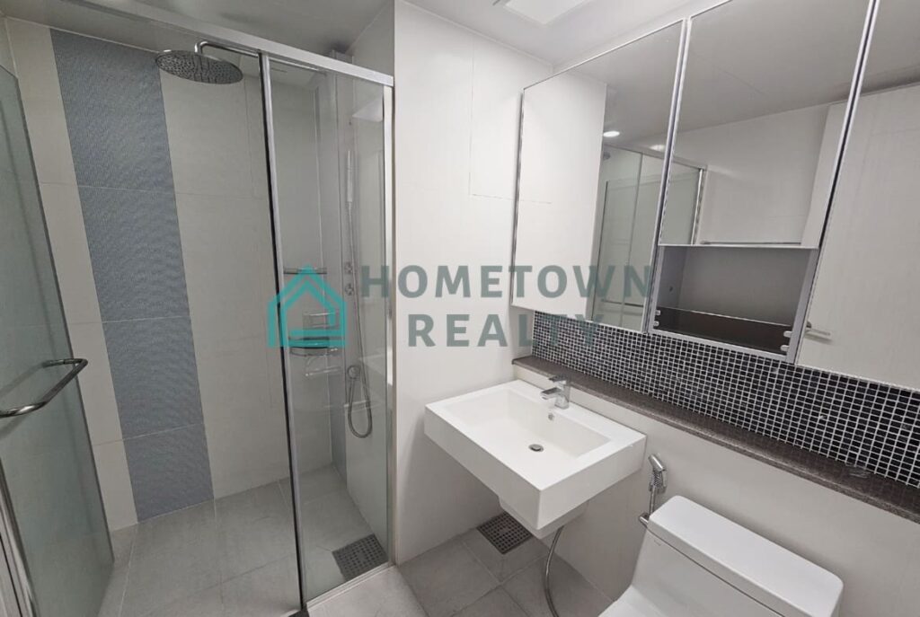 Hometown Realty - 11484 - KoreaAgain (1)