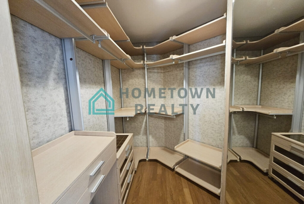 Hometown Realty - 11485 - KoreaAgain (14)