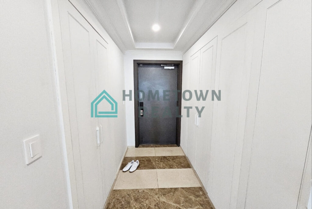 Hometown Realty - 11486 - KoreaAgain (17)