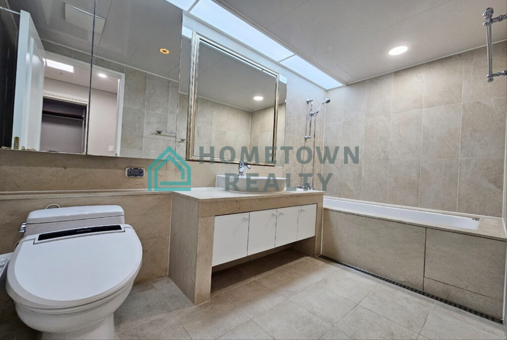 Hometown Realty - 11486 - KoreaAgain (9)