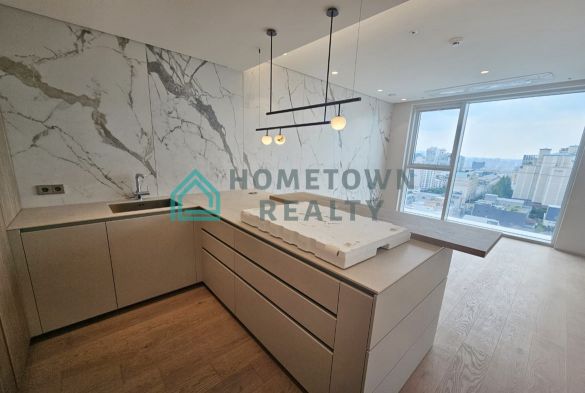 Hometown Realty - 11489 - KoreaAgain (4)